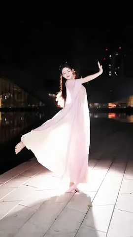 成都刚刚地震了