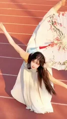 男生在车里要了你